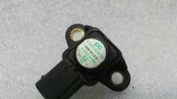 MERCEDES-BENZ Mercedes S-class W221 MAP sensor A0061539728 charge pressure sensor OM642 — thumbnail 2