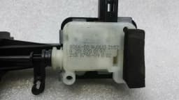 MERCEDES-BENZ Mercedes S-Class W221 fuel cap actuator A2518200197 fuel filler flap actuator flap — thumbnail 5