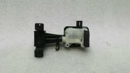 MERCEDES-BENZ Mercedes S-Class W221 fuel cap actuator A2518200197 fuel filler flap actuator flap — thumbnail 4