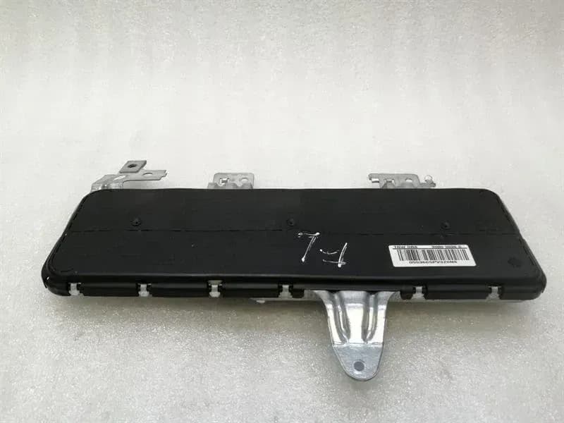 MERCEDES-BENZ Mercedes CLK W209 Left Door Module A2098601305 Left Module