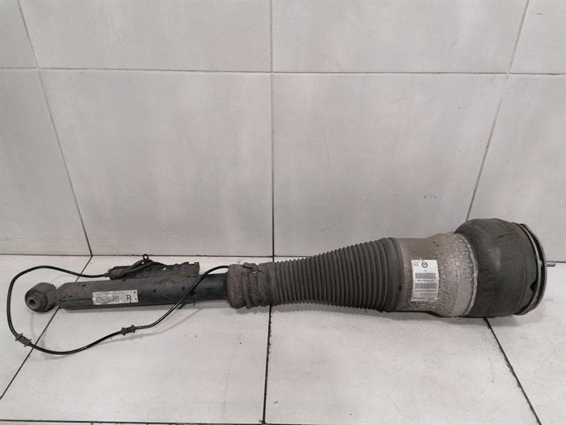 Mercedes S W222 shock absorber rear A2223205213 shock absorber rear Airmatic Re