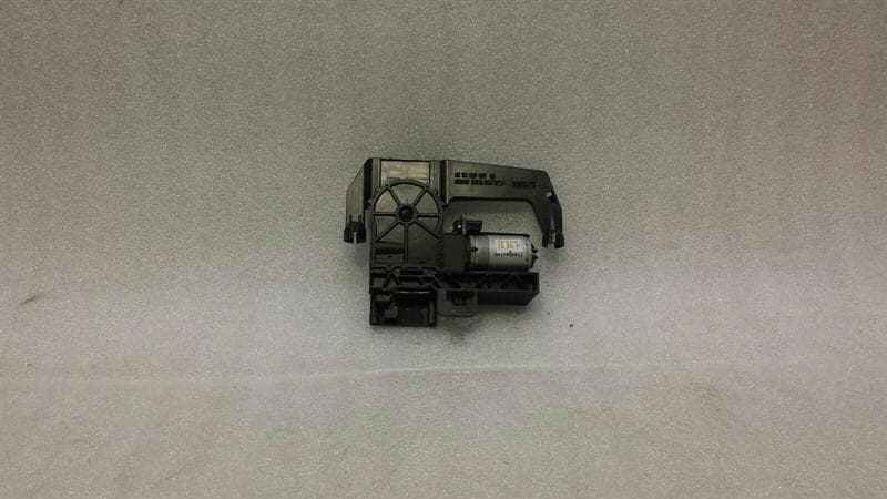 Mercedes S-Class W221 Headrest Engine Adjuster A0009700026 Actuator Headrest