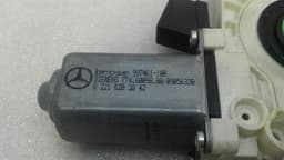 MERCEDES-BENZ Mercedes S W221 door window motor rear right A2218203042 window regulator motor — thumbnail 3