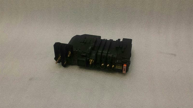 MERCEDES-BENZ Mercedes S-Class W221 Fuse Box A2215400850 Fuse Box