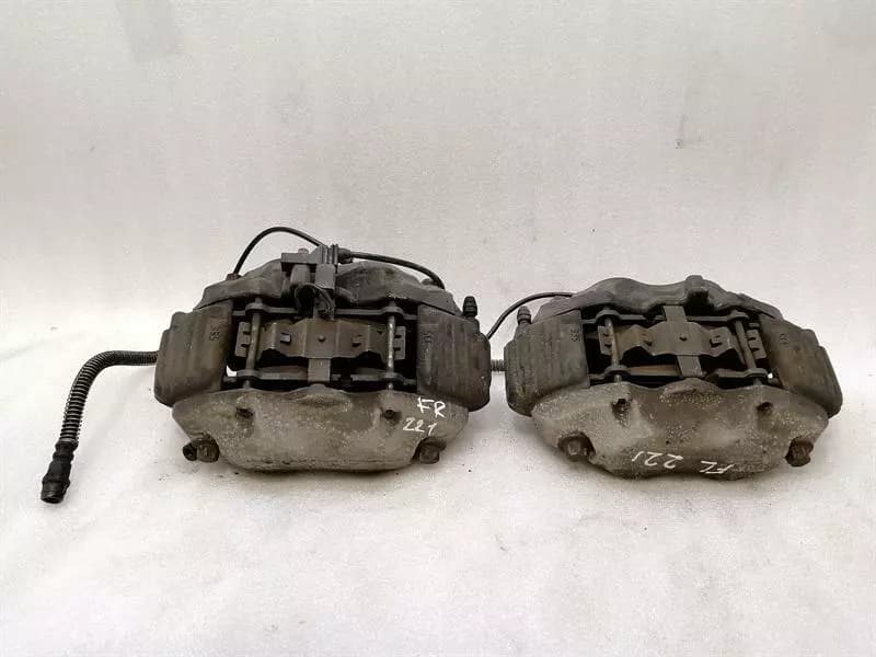 Mercedes S-Class W221 W216 Front Caliper Set A0034205183 Front Brake Caliper Set