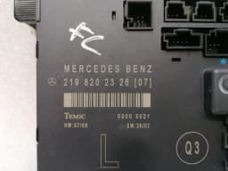 MERCEDES-BENZ Mercedes CLS W219 FLH door module A2198202326 front left door control unit — thumbnail 3