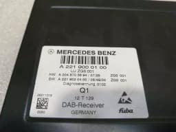 MERCEDES-BENZ Mercedes S-Class W221 Audio Module A2219000100 DAB Receiver — thumbnail 4