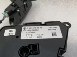 MERCEDES-BENZ Mercedes S-Class W221 Front Right Seat Switch A2218702379 Right Seat Switch — thumbnail 6