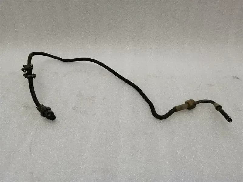 Mercedes S-Class W221 Temperature Sensor A0009058800 Exhaust Gas Temperature Sensor
