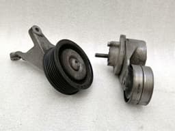 MERCEDES-BENZ Mercedes S-class W221 belt tensioner A6422001970 tensioner puley set OM642 diesel — thumbnail 2
