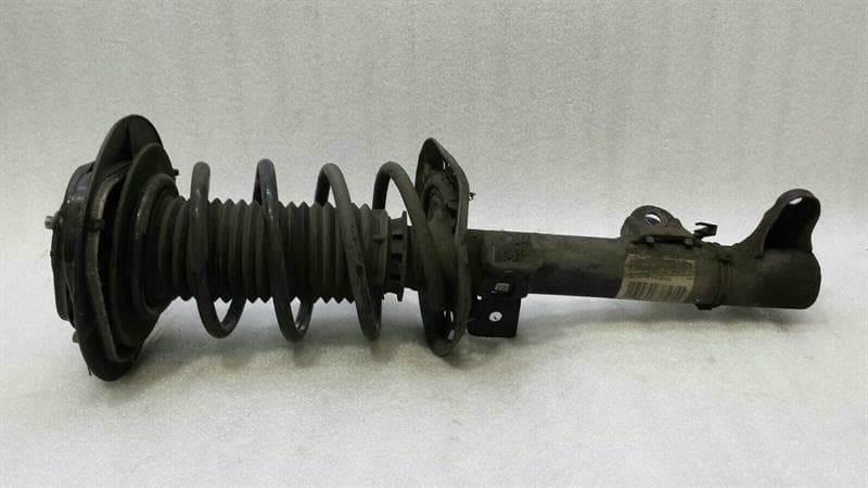 MERCEDES-BENZ Mercedes E Class W212 Shock Absorber Front Right A2123235600 Front Shock Absorber
