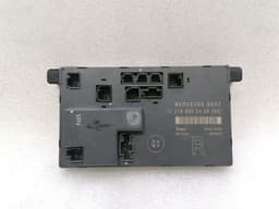 MERCEDES-BENZ Mercedes CLS W219 FRH door module A2198202426 front right door control unit — thumbnail 1
