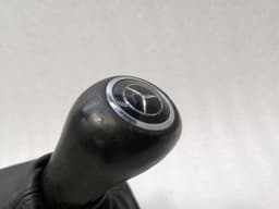MERCEDES-BENZ Mercedes E Class W207 Gear Selector A2042676424 Circuit Backdrop — thumbnail 5