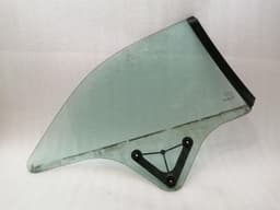 MERCEDES-BENZ Mercedes W207 left rear quarter glass A2076700310 door window 1/4 rear Li convertible — thumbnail 5