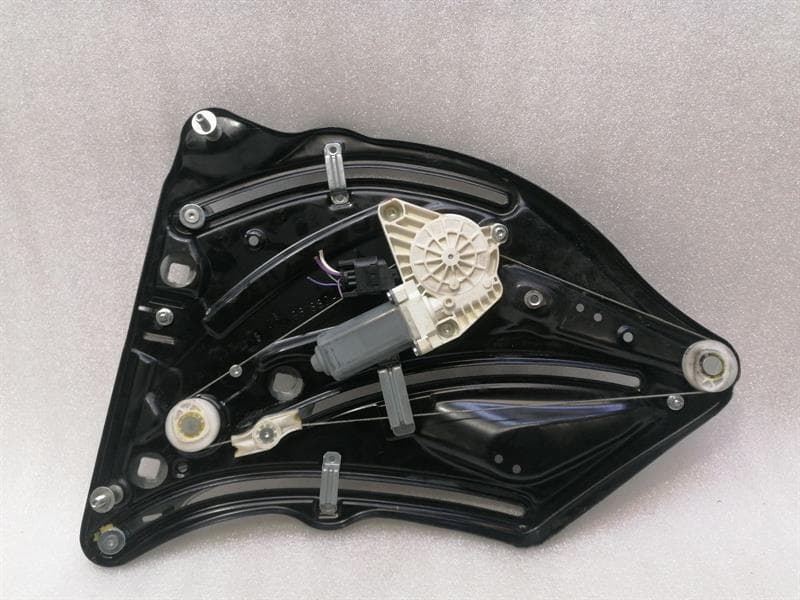 MERCEDES-BENZ Mercedes E Class W207 Right Rear Door Winder A2076700803 Window Regulator Rear Re