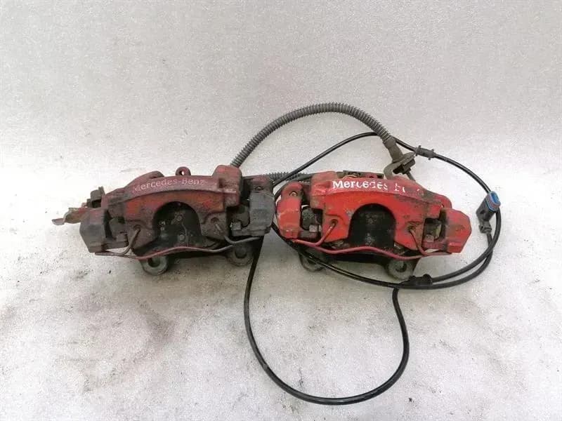 MERCEDES-BENZ Mercedes E Class W207 Rear Caliper Set A2044230381 Rear Brake Caliper Set