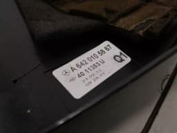 MERCEDES-BENZ Mercedes E Class W207 Engine Cover A6420105867 Engine Cover OM642 — thumbnail 5