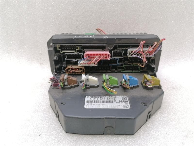 MERCEDES-BENZ Mercedes E Class W207 SAM Fuse Box A2129006012 Fuse Box