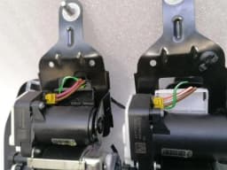 MERCEDES-BENZ Mercedes E Class W207 front seatbelt set A2078605185 seat belt front belt — thumbnail 3