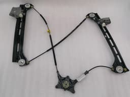 MERCEDES-BENZ Mercedes E Class W207 Right Front Door Winder A2077200646 Window Regulator Front Re — thumbnail 1