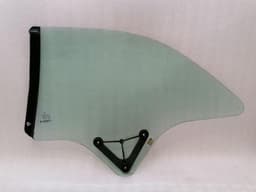 MERCEDES-BENZ Mercedes E W207 right rear quarter glass A2076700410 door window 1/4 rear right — thumbnail 4