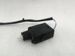 MERCEDES-BENZ Mercedes G-Wagen W463 Central Locking El. motor A0048202542 actuator — thumbnail 6