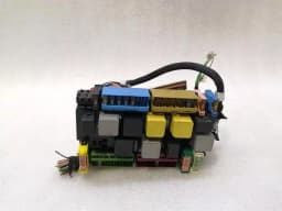 MERCEDES-BENZ Mercedes G-Wagen W463 Fuse Box A1669063801 Fuse Box — thumbnail 1