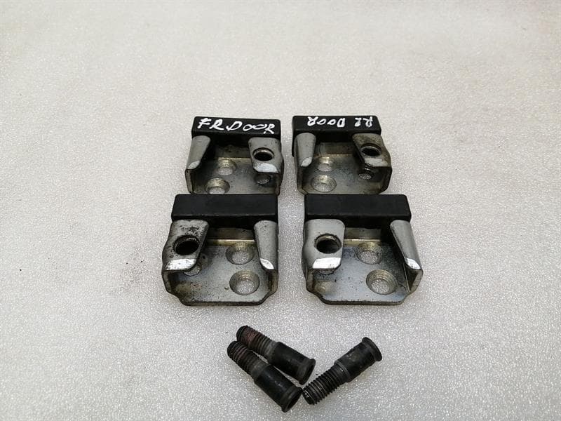 MERCEDES-BENZ Mercedes G-Wagen W463 door lock wedge set A4637230903 striking plate set
