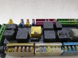 MERCEDES-BENZ Mercedes G-Car W463 Fuse Box A1669063901 Fuse Box — thumbnail 2