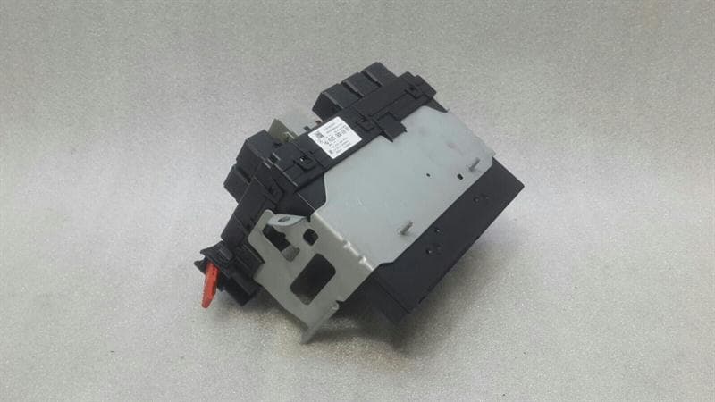 MERCEDES-BENZ Mercedes S-Class W221 Fuse Box A2219006902 Fuse Box SAM