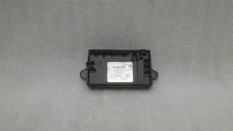 MERCEDES-BENZ Mercedes S-Class W221 Front Right Door Module A2219008603 Door Control Unit Right