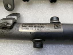 MERCEDES-BENZ MERCEDES CLS W218 FUEL RAIL A6420703395 FUEL INJECTION MOULDING PIPE DISTRIBUTOR KIT — thumbnail 5