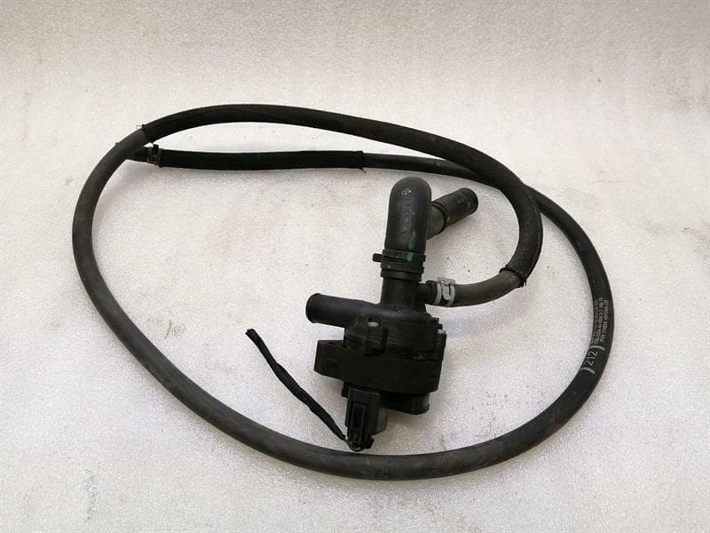 Mercedes CLS W218 Additional Cooling Pump A2128350164 Coolant Pump Pump