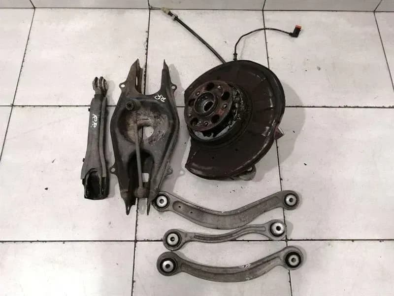 Mercedes CLS W218 right rear hub set A2123502208 wheel bearing housing rear right