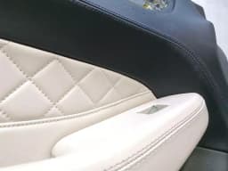 MERCEDES-BENZ Mercedes GLS 350D door card front DESIGNO A1667208301 door trim front RHD — thumbnail 7