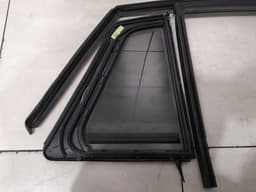 MERCEDES-BENZ Mercedes GLE W292 Left Rear Quarter Glass A2927300355 Door Window 1⁄4 Rear Left — thumbnail 6