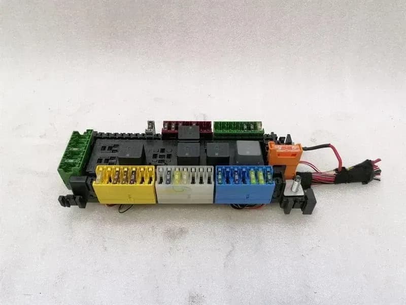 MERCEDES-BENZ Mercedes GLE W292 C292 Fuse Box A1669061202 Fuse Box