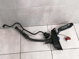 MERCEDES-BENZ Mercedes GLS X166 AD BLUE filler neck A1664703220 fill connector — thumbnail 1