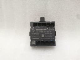 MERCEDES-BENZ Mercedes GLS X166 front left door module A1669000318 door control unit front left — thumbnail 4