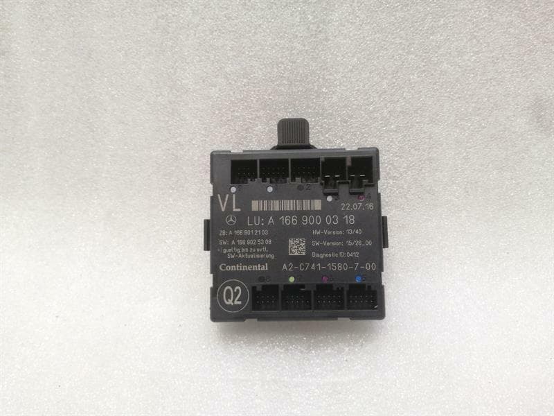 Mercedes GLS X166 front left door module A1669000318 door control unit front left
