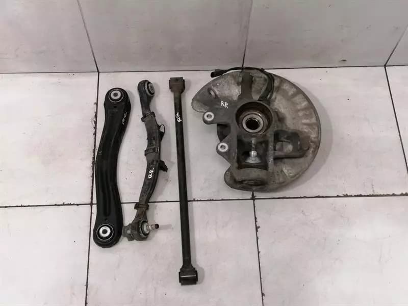MERCEDES-BENZ Mercedes GLS X166 Right Rear Hub Set A1663500208 Wheel Bearing Housing Rear Right