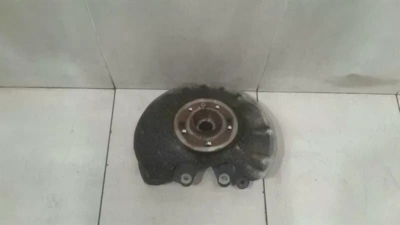Mercedes ML W166 Right Rear Hub A1663500208 Wheel Bearing Housing Rear Right