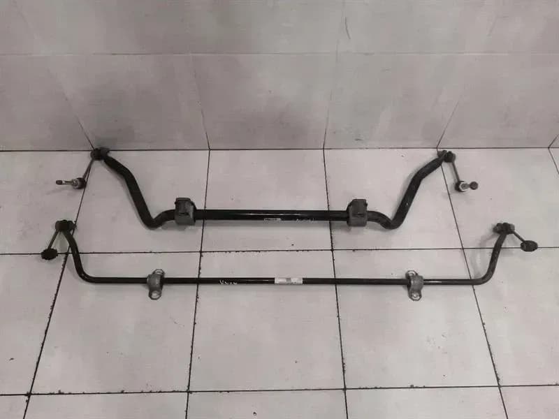 MASERATI MASERATI QUATTROPORTE VI M156 Anti Roll Bar Front 6700065980 Front Anti Roll Bar