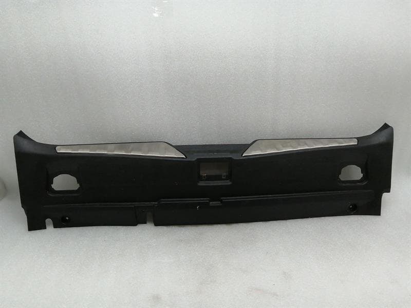 MASERATI MASERATI QUATTROPORTE VI M156 Boot Cover 670071213 Heckklappe Verkleidung