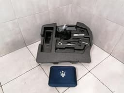 MASERATI Maserati Quattroporte VI M156 Saver Kit Quattroporte Jack — thumbnail 2