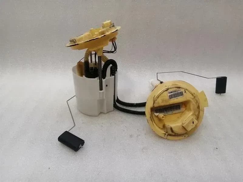 MASERATI MASERATI QUATTROPORTE M156 Fuel Pump Electric 670004173 Kraftstoffpump