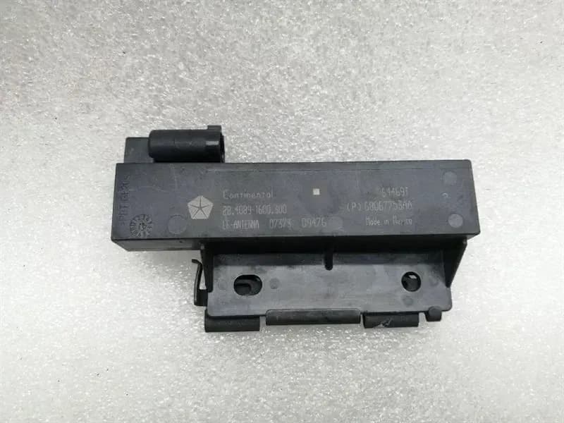 MASERATI QUATTROPORTE VI M156 Aerial / Antenna 68067753AA KEYLESS Antenna