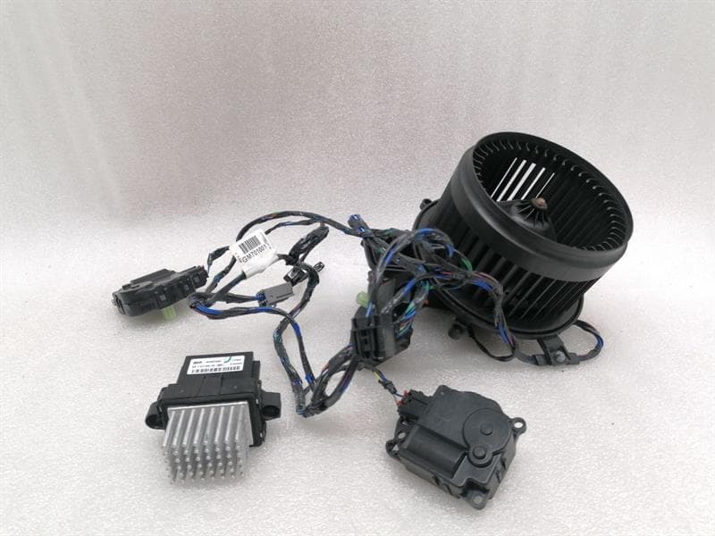 MASERATI MASERATI QUATTROPORTE VI M156 Heater Blower AY272700-5534 Rechtslenker RHD