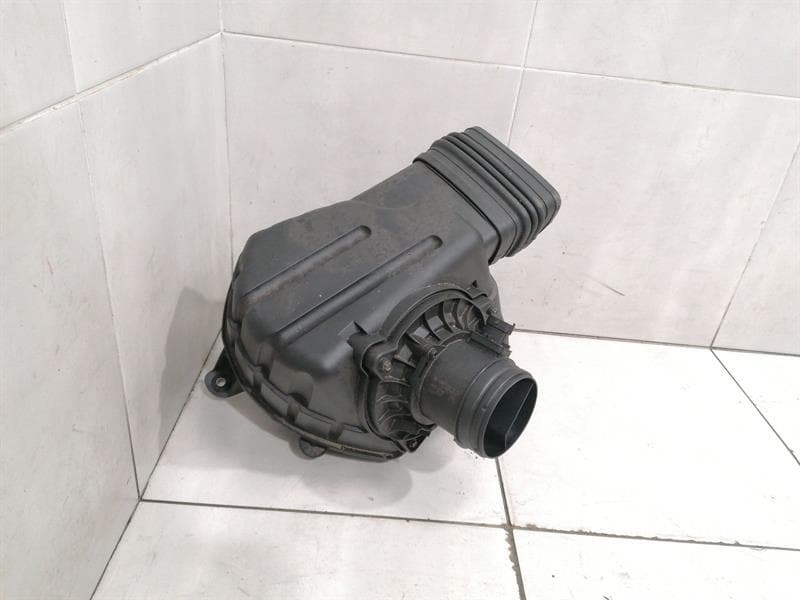 MASERATI MASERATI QUATTROPORTE VI M156 Airbox 670004602 Luftfilterkast