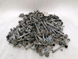 MASERATI Maserati Quattroporte VI M156 Screws Bolts From One Car Set Bolts — thumbnail 2
